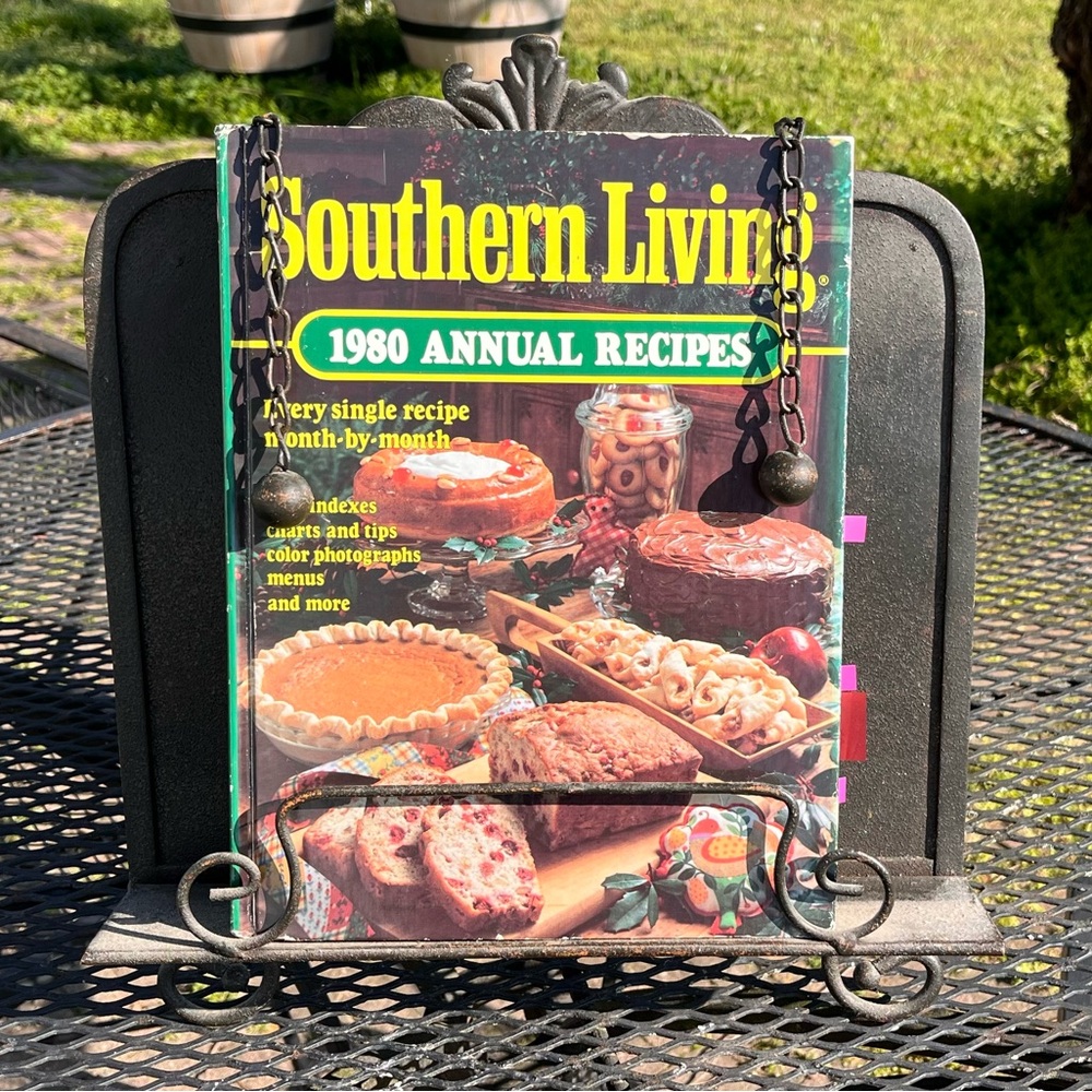 Vintage Metal Book Stand - Picture 6 of 11
